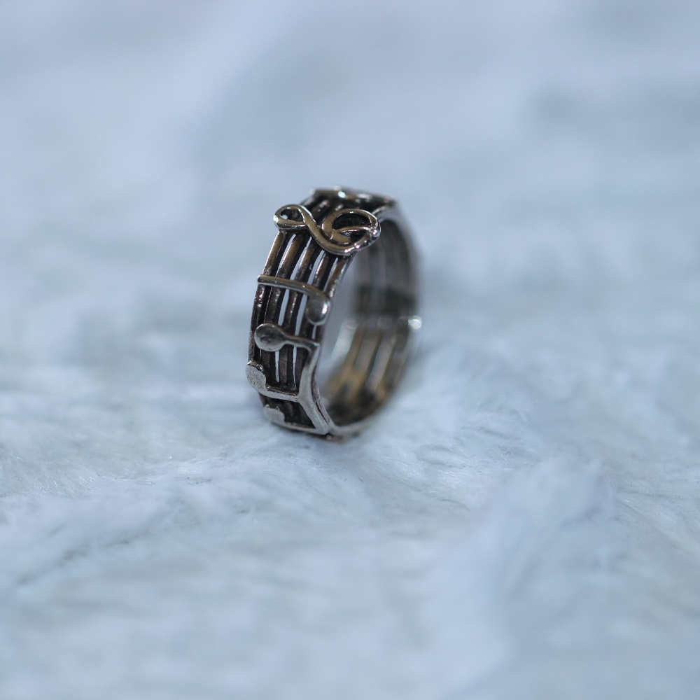 Music Notes Ring - image 3
